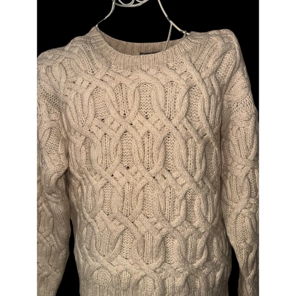 Vintage American Eagle Cream Cable Knit Crew Neck Sweater Chunky Knit Textured - Picture 3 of 10